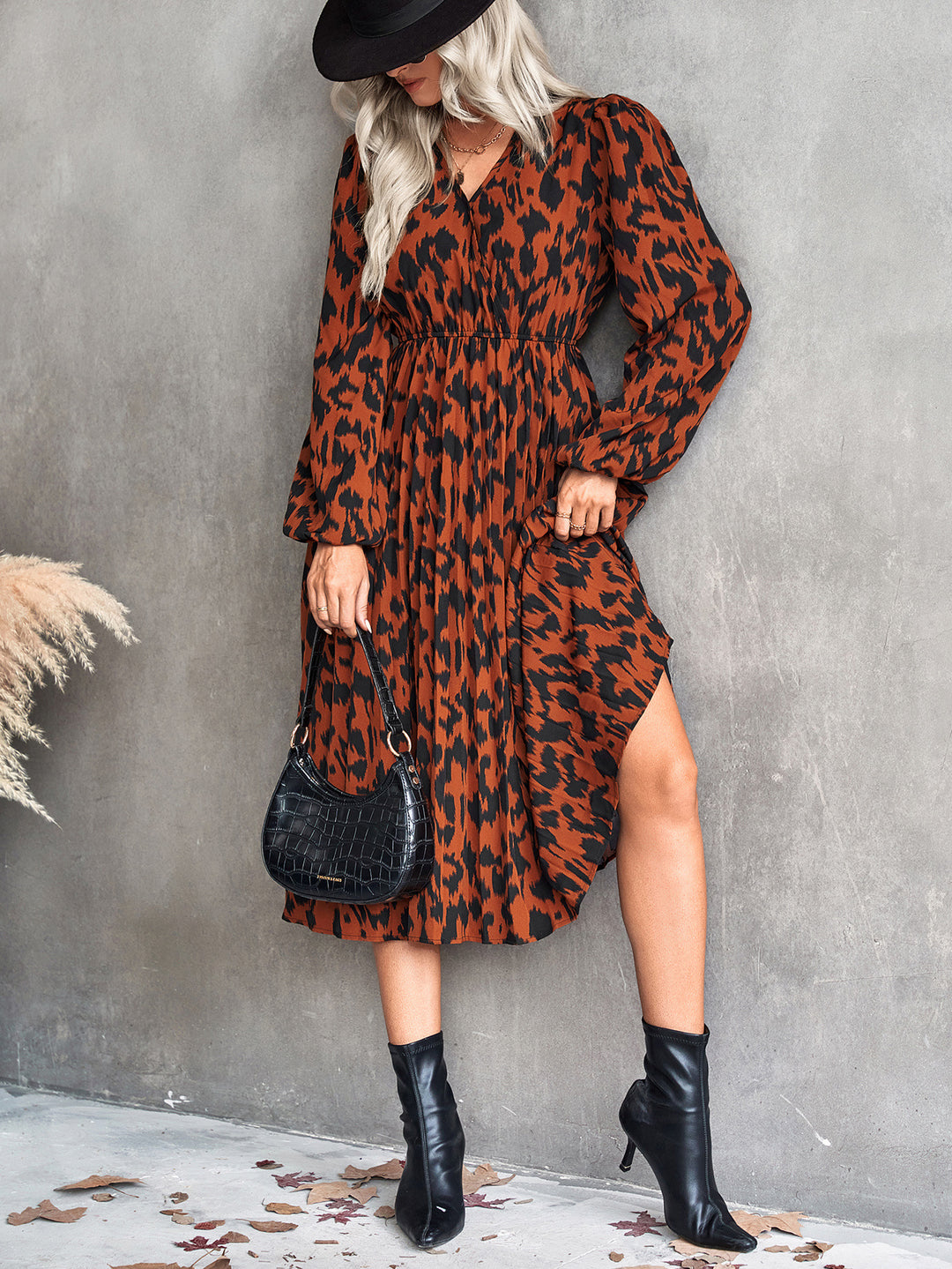 Robe Midi Femme avec Décolleté en V Élégant et Manches Volumineuses Levoire