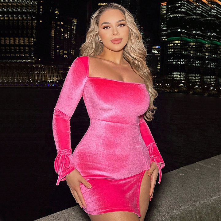 Robe mini femme avec des manches bouffantes élégantes et un dos ouvert Levoire