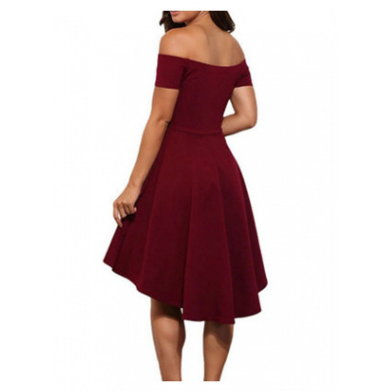 Robe romantique femme à épaules dénudées avec ourlet asymétrique et design ajusté Levoire