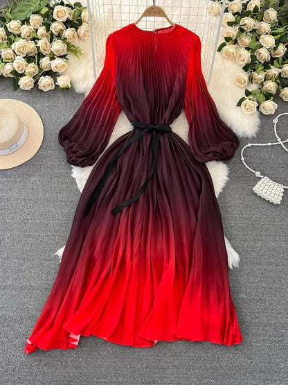 Levoire | Robe plissée en A avec dégradé mi-long