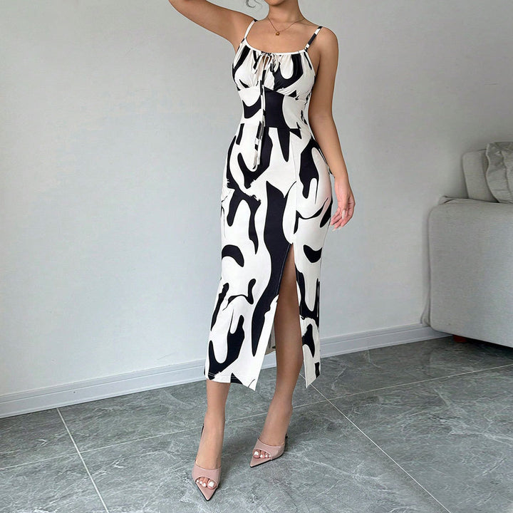 Robe maxi femme avec design drapé élégant et fente sur le côté Levoire