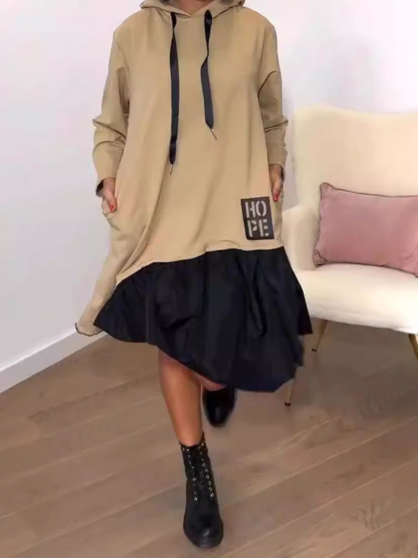 Robe à capuche pour femmes avec jupe volumineuse et poches pratiques Levoire
