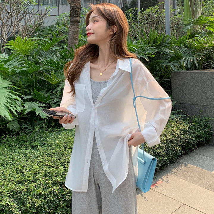 Blouse transparente pour femmes avec coupe moderne et coupe décontractée Levoire