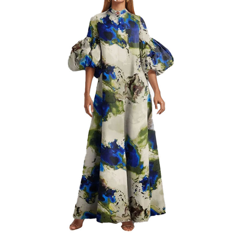 Robe maxi pour femmes avec des manches bouffantes volumineuses et un design coloré complexe Levoire