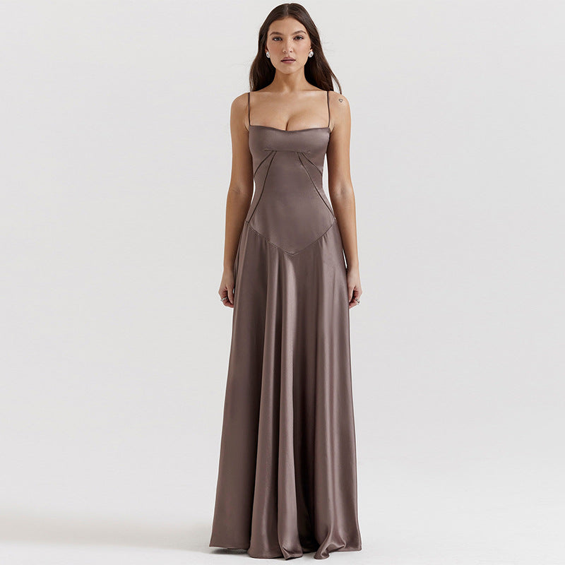 Robe maxi élégante en satin pour femme avec bretelles fines et coupe près du corps Levoire