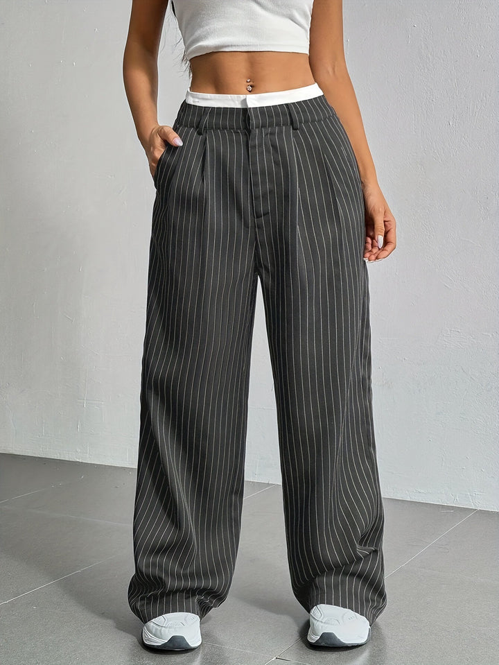 Pantalons cropped classiques pour femmes avec poches angulaires Levoire