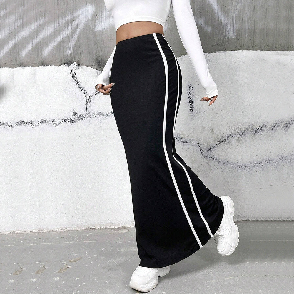 Jupe maxi pour femme avec des bandes latérales et une coupe près du corps Levoire
