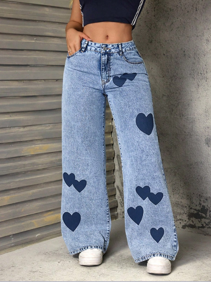 Jeans larges pour femmes avec des appliqués en forme de cœur Levoire