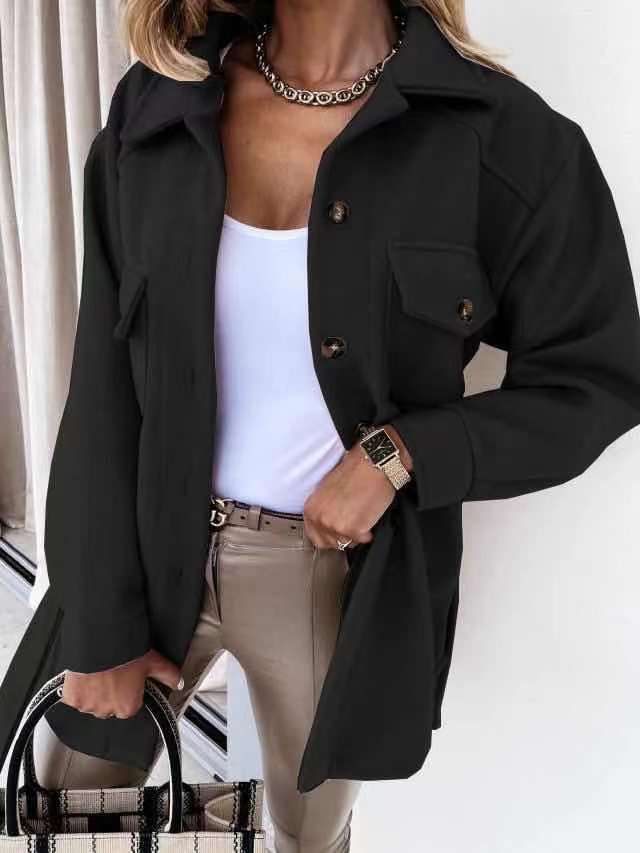 Veste de mode pour femmes avec poches pratiques et coupe décontractée Levoire