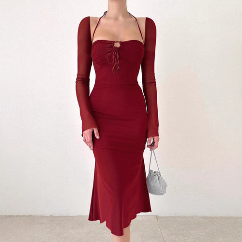 Robe élégante pour femmes ajustée avec fines bretelles et manches en aile Levoire