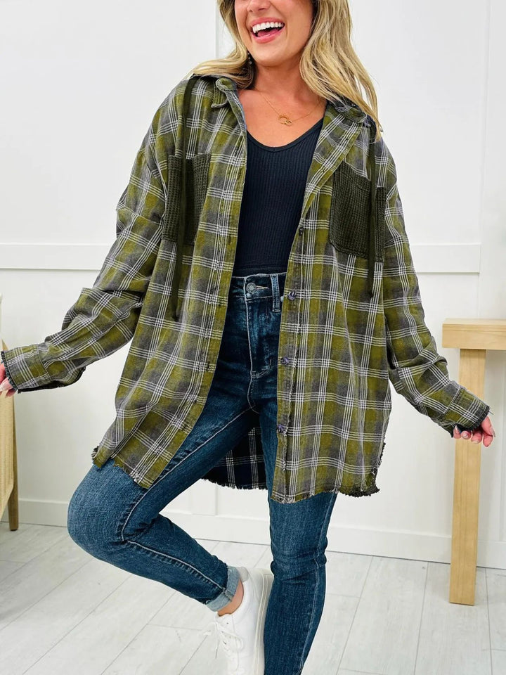 Chemise Veste à Carreaux Oversized pour Femmes avec Détails Frangés Levoire