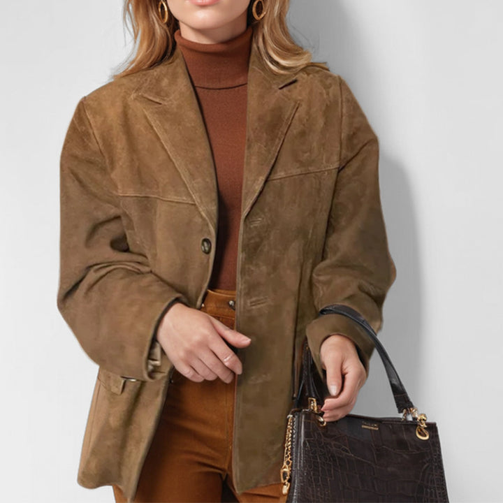 Veste en suède élégante pour femmes avec une coupe décontractée Levoire