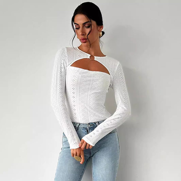 Chemise à manches longues pour femmes avec des détails découpés décoratifs et un tissu en coton confortable Levoire