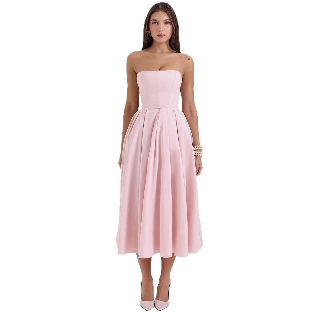 Robe de soirée pour femme avec décolleté en cœur et jupe évasée Levoire