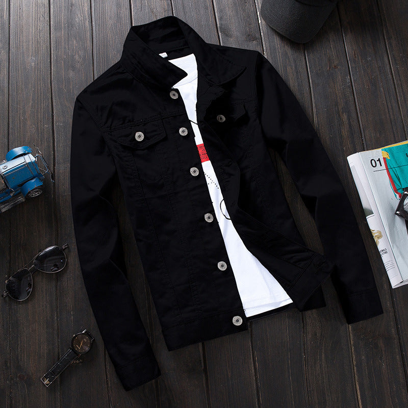 Veste en denim légèrement cintrée pour femme avec des détails à la mode Levoire