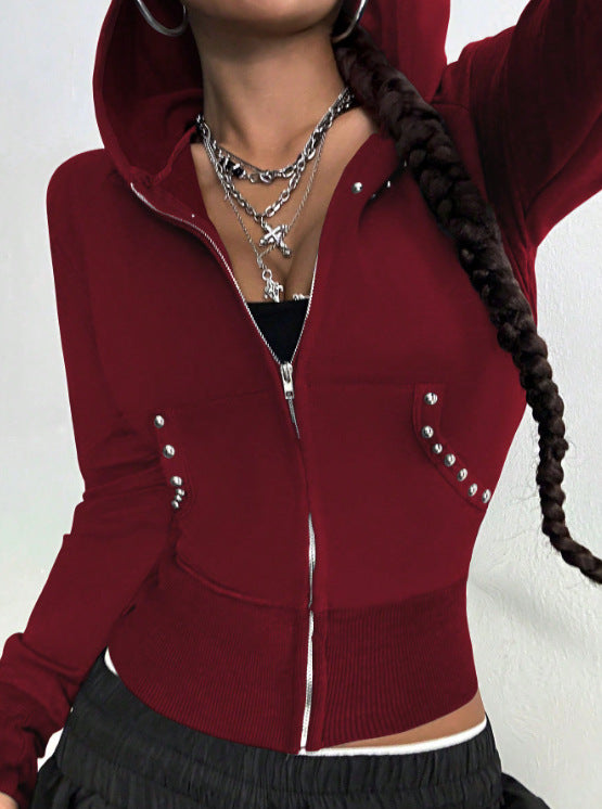 Veste à capuche sportive pour femmes avec des détails décoratifs en strass Levoire