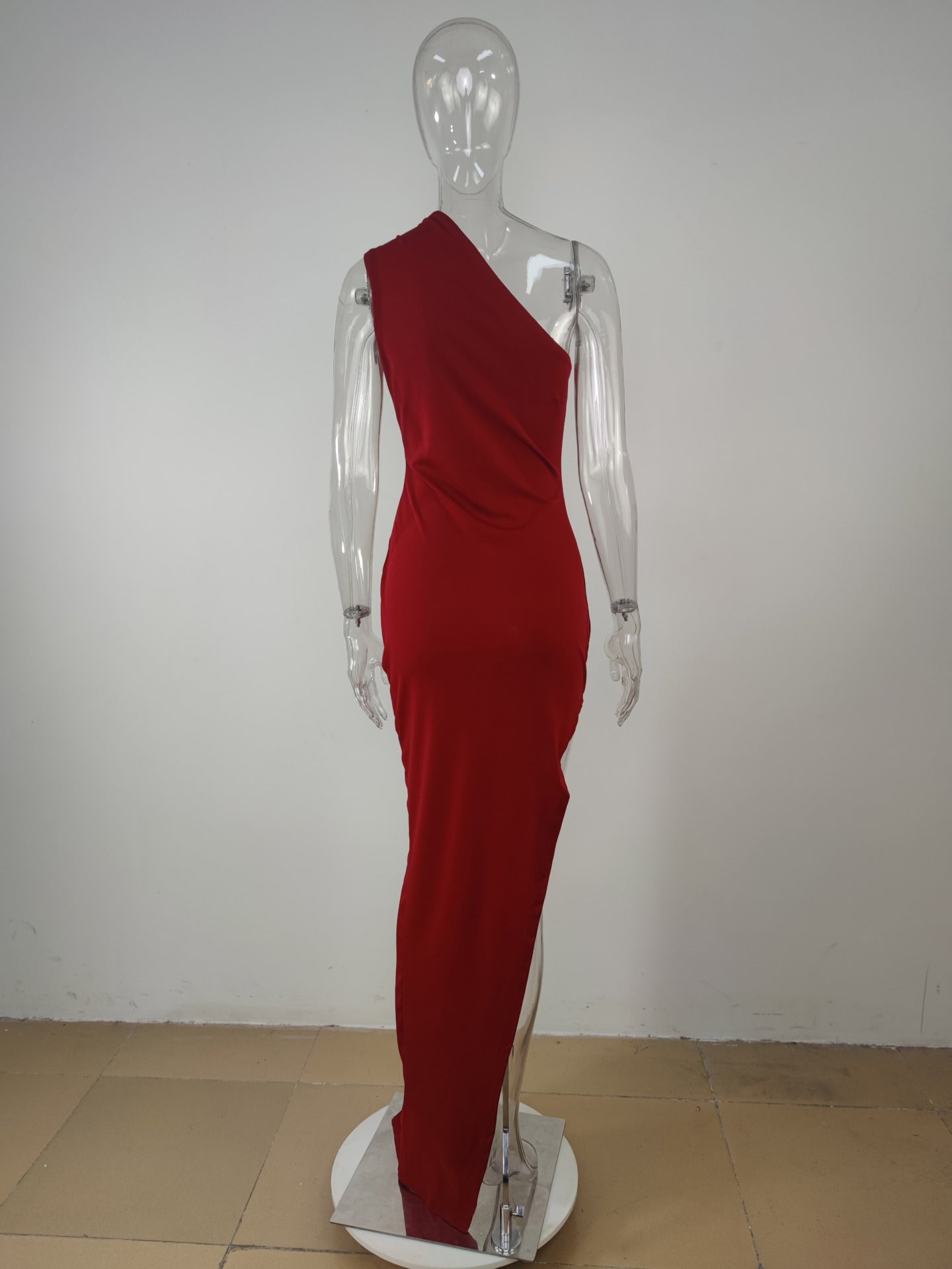 Levoire | Robe Maxi À Une Épaule Avec Décolleté Off-Shoulder Fente Latérale Élevée