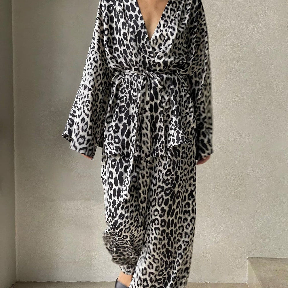 Levoire | Ensemble féminin à deux pièces – un look audacieux avec des motifs animaliers !