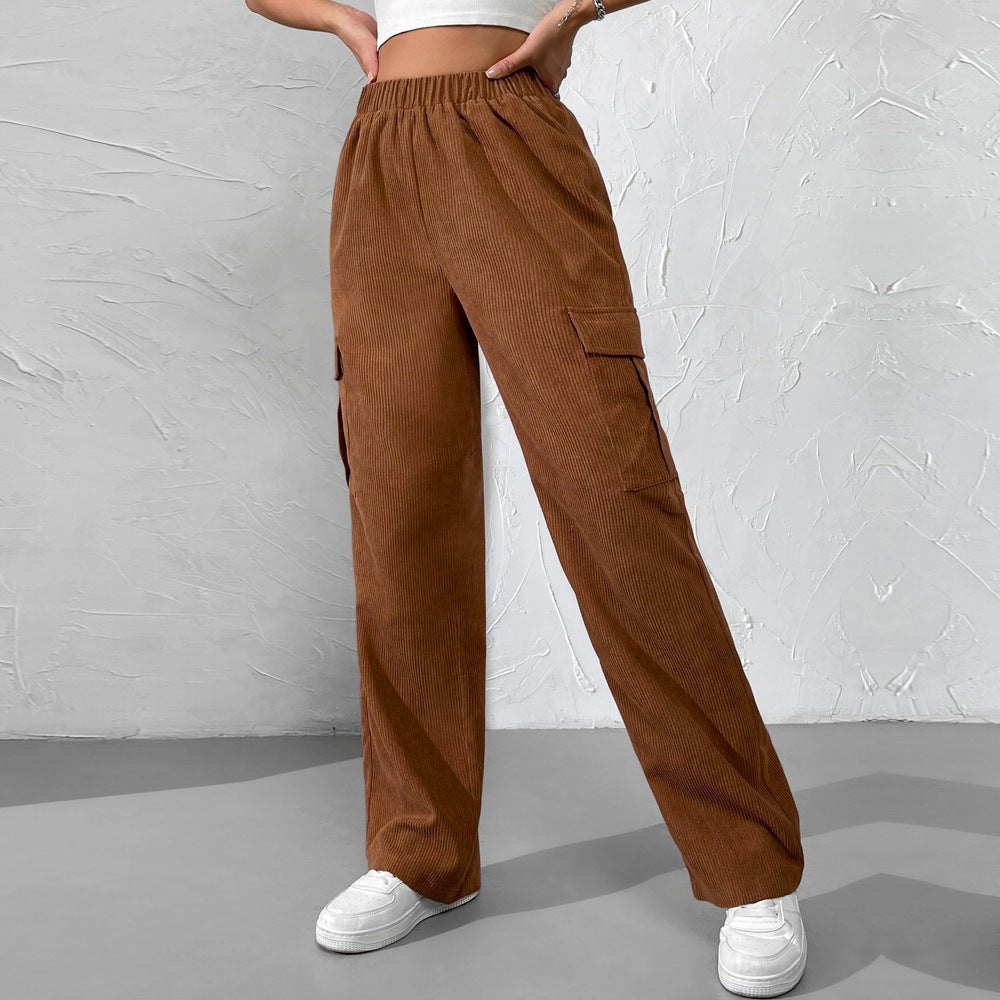 Pantalons cargo pour femmes en velours avec taille élastique et poches latérales pratiques Levoire