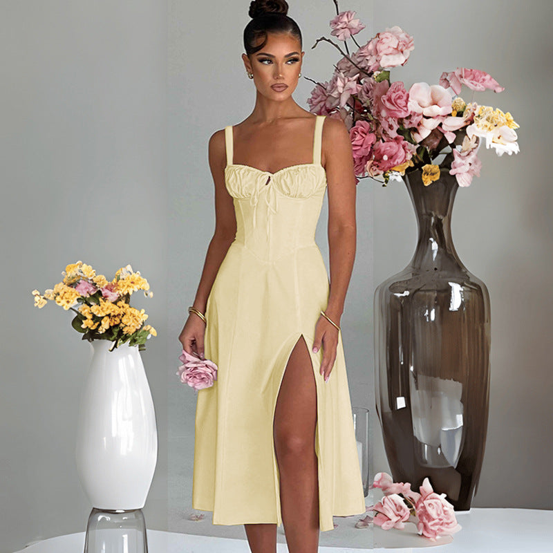 Robe Midi Élégante pour Femmes avec Décolleté en V Profond et Élément de Taille Raffinée Levoire