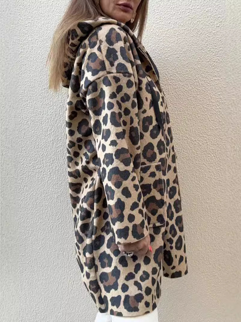 Sweat à capuche pour femmes avec un motif léopard à la mode et des poches pratiques Levoire