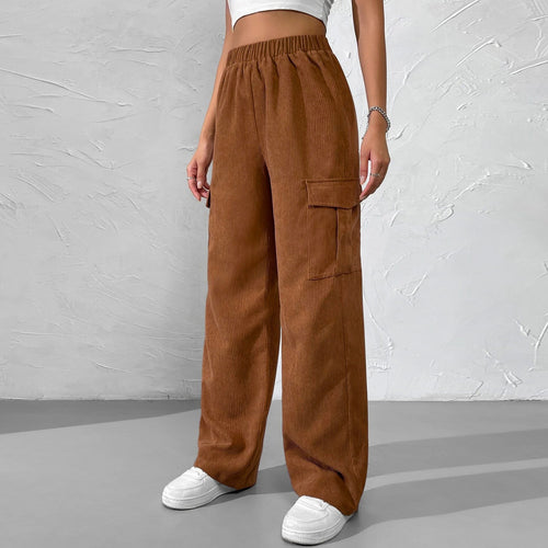 Pantalons cargo pour femmes en velours avec taille élastique et poches latérales pratiques Levoire