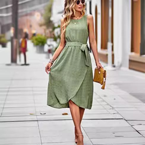 Robe portefeuille pour femme avec des points brillants et ceinture à la taille Levoire