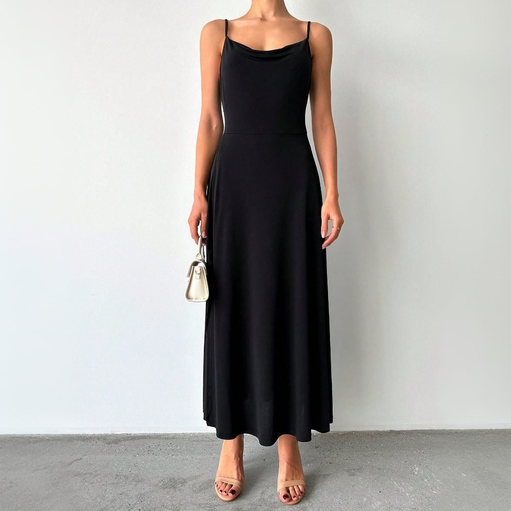 Robe maxi pour femmes avec une fente séduisante et des bretelles spaghetti élégantes Levoire