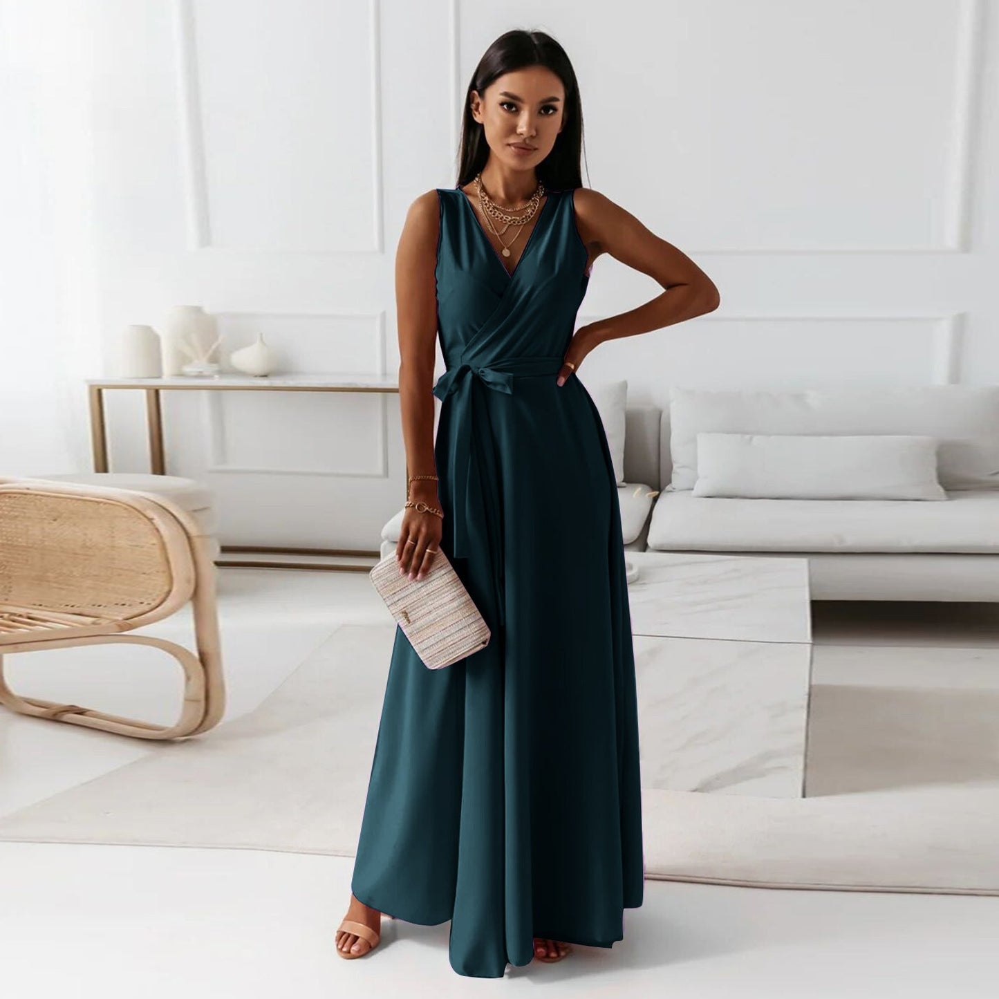 Levoire | Robe Longue Unicolore Pour Femmes Avec Décolleté En V Vert foncé