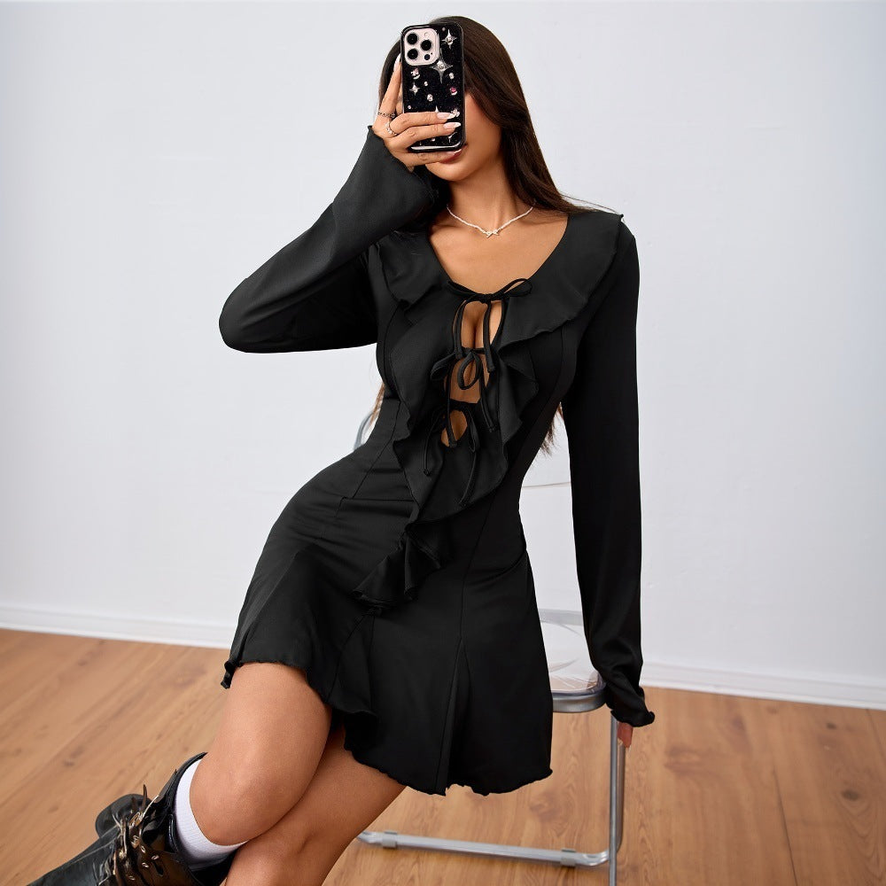 Robe mini à volants pour dames avec décolleté plongeant et manches longues Levoire