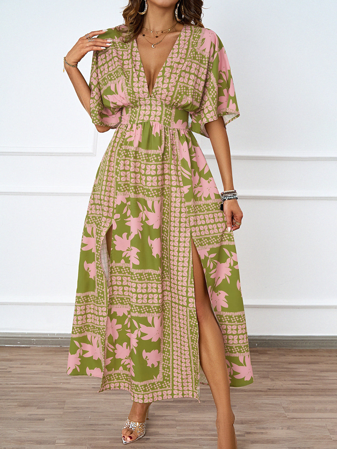 Robe Maxi Élégante pour Femmes avec Décolleté en V Profond et Fente Latérale Levoire