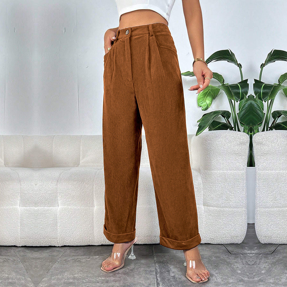Pantalons en velours côtelé larges pour femmes avec taille mi-haute et plis élégants Levoire
