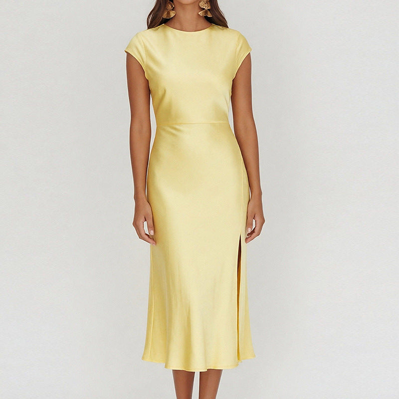 Robe Midi Élégante pour Femme avec Col Montant Chic et Satin Fluide Levoire