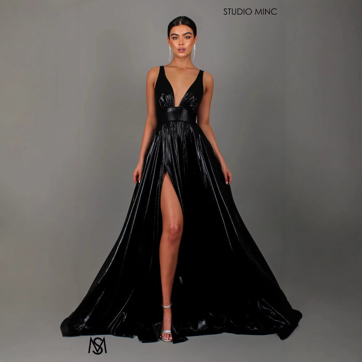 Robe maxi glamour pour femmes avec décolleté en V profond et fente Levoire