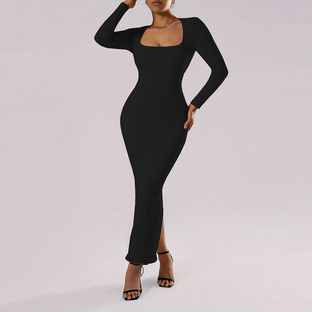 Robe maxi à manches longues pour femmes avec décolleté profond et coupe flatteuse pour la silhouette Levoire