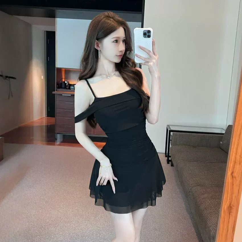 Levoire | Robe en A sans bretelles jupe courte en fibre de bois robe Noir