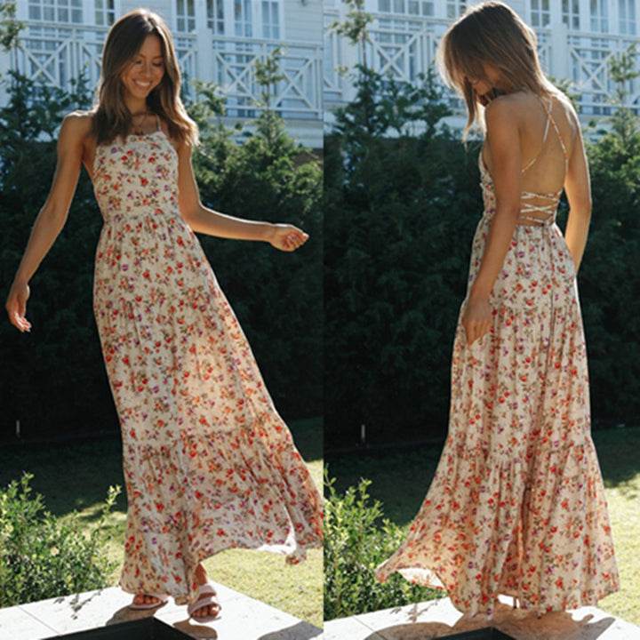 Robe maxi pour femmes avec des imprimés floraux délicats et des bretelles spaghetti sophistiquées Levoire