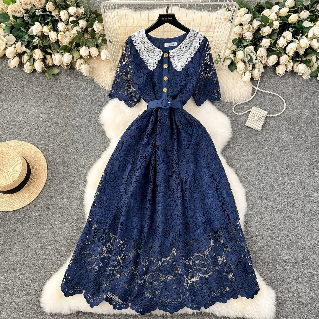 Levoire | Robe en dentelle mi-longue Bleu foncé Taille libre