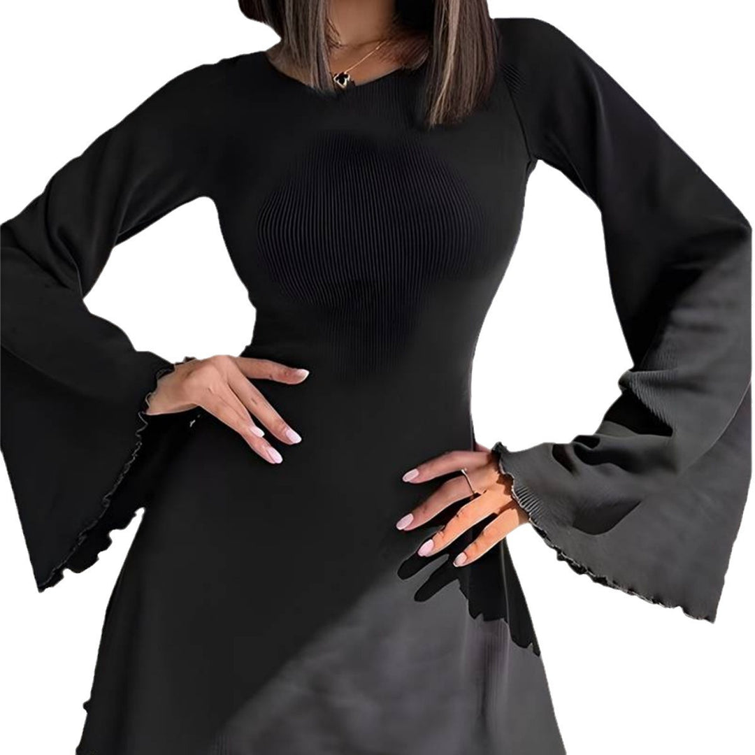 Robe mini femme avec manches trompette et ourlet sculptural Levoire