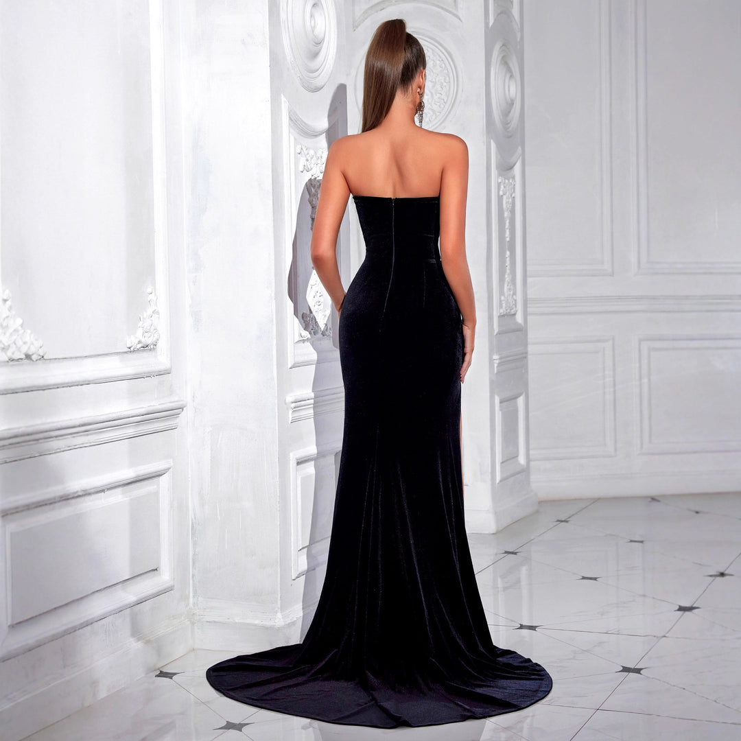 Robe de soirée luxueuse pour femmes avec haut transparent et coupe près du corps Levoire