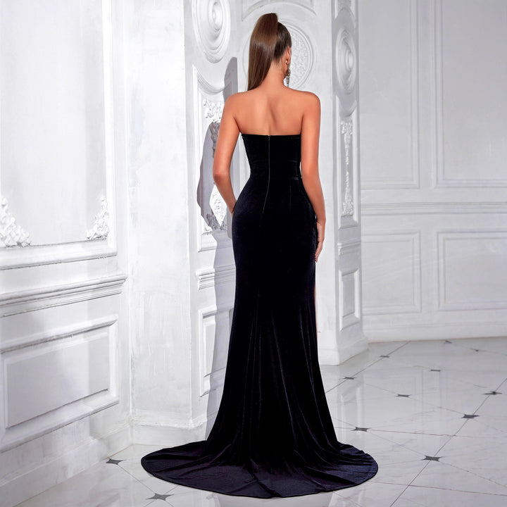 Robe de soirée luxueuse pour femmes avec haut transparent et coupe près du corps Levoire