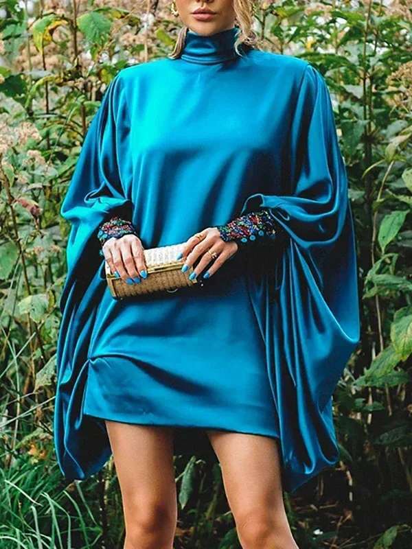 Robe fourreau femme avec une coupe oversized innovante et des manches décoratives Levoire