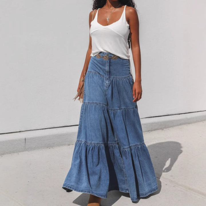Robe maxi pour femmes au style décontracté et avec des volants volumineux Levoire