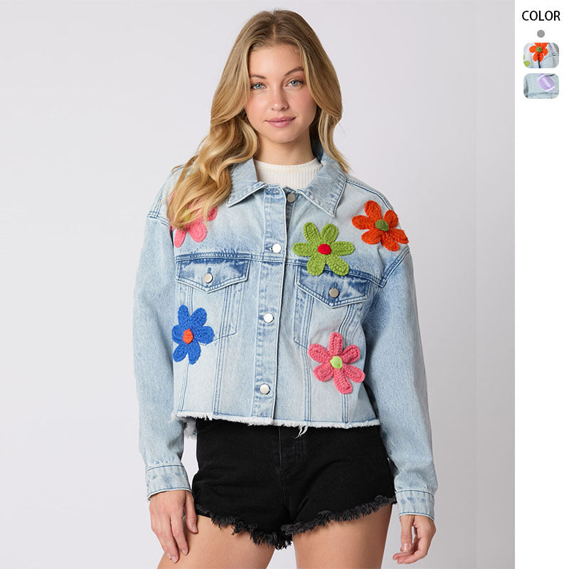 Veste en denim tendance pour femmes au look sportif avec motif coloré Levoire