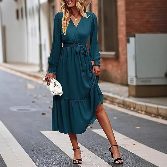 Robe midi femme avec élégant décolleté en V et ceinture à nouer Levoire