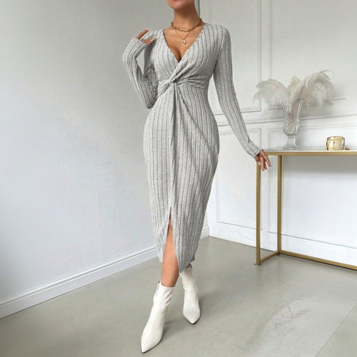 Robe midi ajustée pour femme avec détail twist et fente latérale Levoire