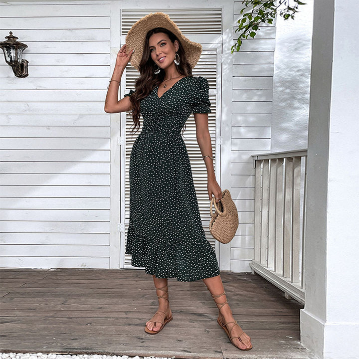 Robe d'été à pois pour femmes avec détails en volants et coupe cintrée Levoire