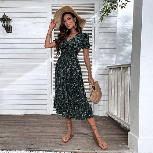 Robe d'été à pois pour femmes avec détails en volants et coupe cintrée Levoire