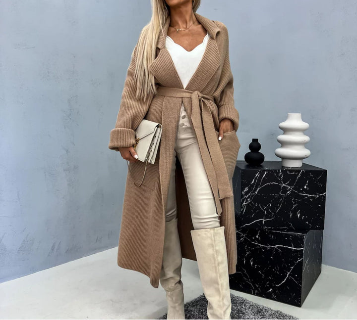 Cardigan long pour femmes avec poches pratiques et ceinture à la mode Levoire