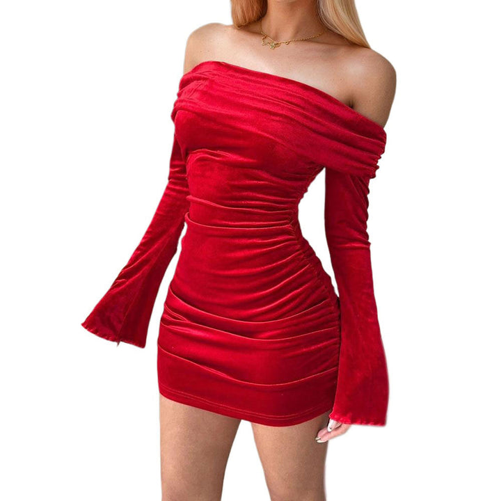 Robe mini en velours ajustée pour femme avec design décolleté et détails volants Levoire